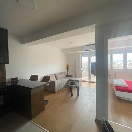 Apartament Lazar